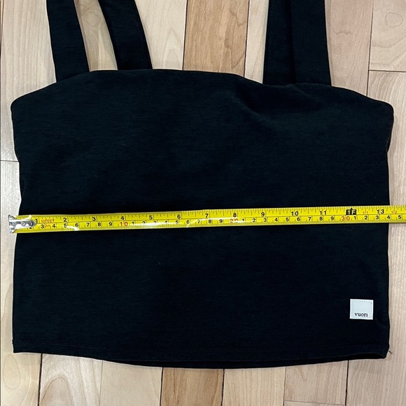 Vuori charcoal Black Gray sports bra tank - Picture 3 of 3